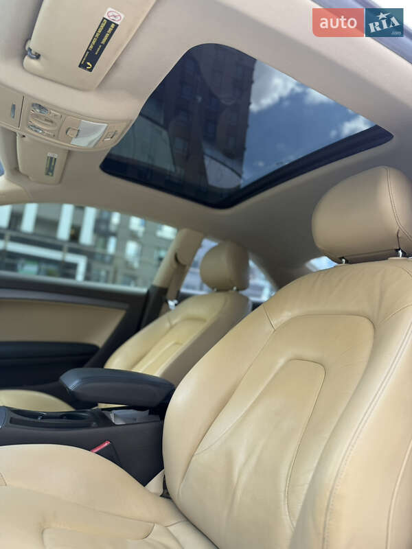 Купе Audi A5 2012 в Киеве