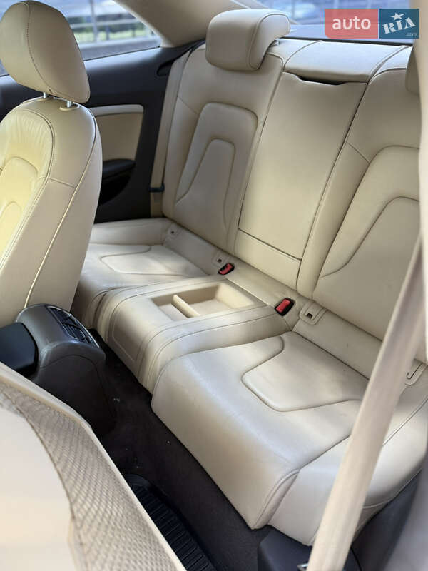 Купе Audi A5 2012 в Киеве