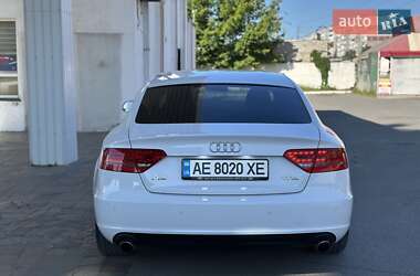 Купе Audi A5 2011 в 
