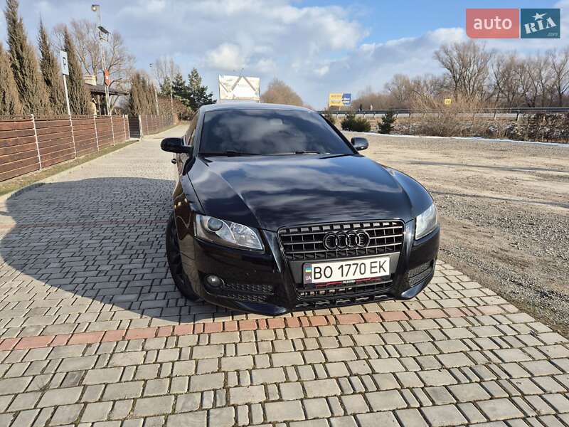 Купе Audi A5 2011 в Бучаче