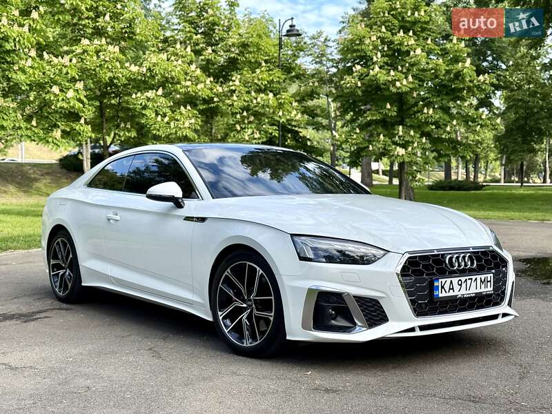 Купе Audi A5 2023 в Киеве