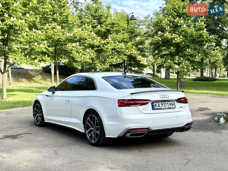 Купе Audi A5 2023 в Киеве
