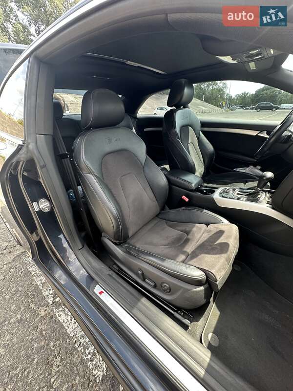 Купе Audi A5 2012 в Києві