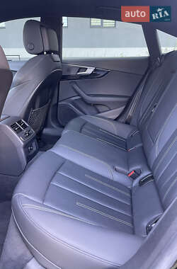 Ліфтбек Audi A5 2020 в 
