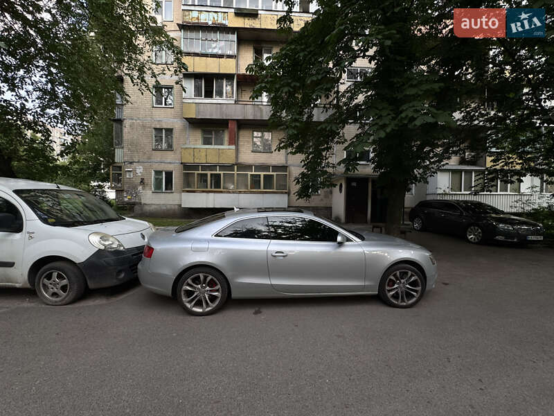 Купе Audi A5 2012 в Киеве