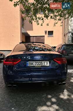 Купе Audi A5 2016 в 