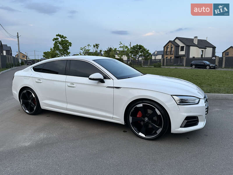 Купе Audi A5 2019 в 