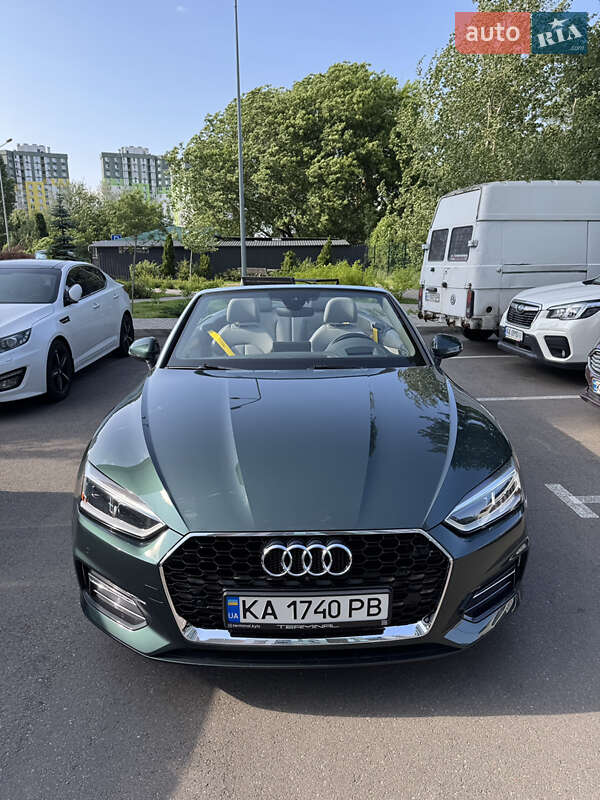 Кабриолет Audi A5 2017 в Киеве