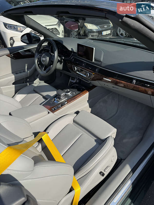 Кабриолет Audi A5 2017 в Киеве