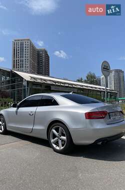 Купе Audi A5 2010 в 