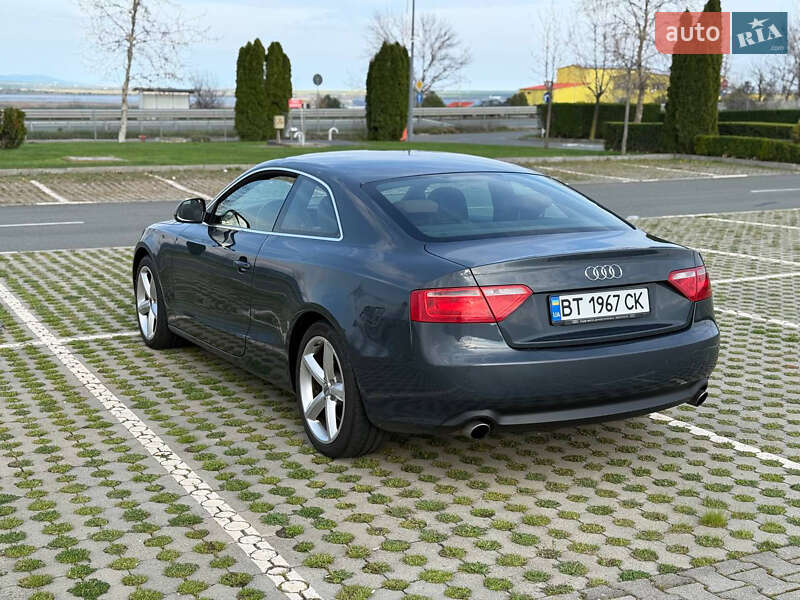Купе Audi A5 2009 в Херсоне