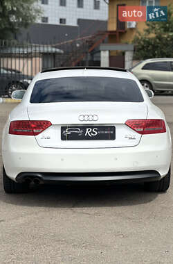 Купе Audi A5 2011 в 