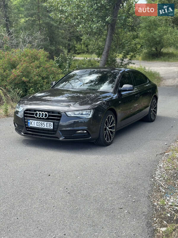 Купе Audi A5 2015 в 