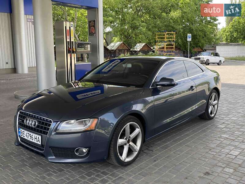 Купе Audi A5 2010 в 