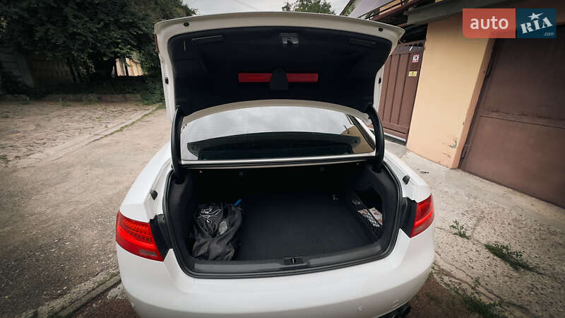 Купе Audi A5 2011 в Киеве