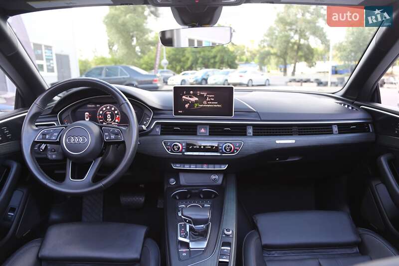 Кабриолет Audi A5 2017 в Киеве