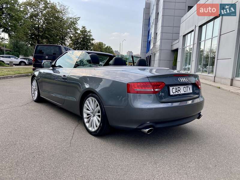 Кабріолет Audi A5 2011 в Києві