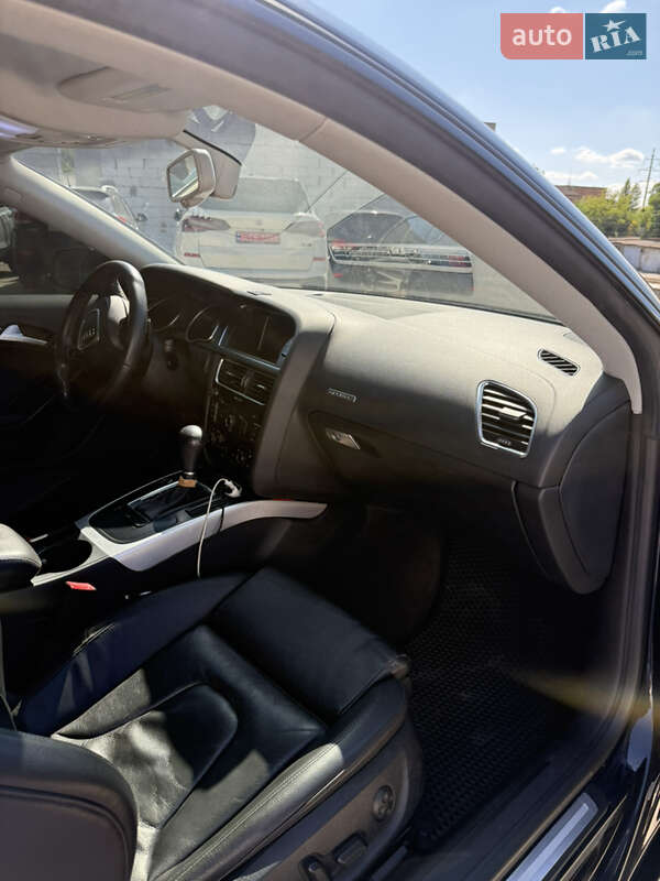 Купе Audi A5 2011 в Киеве