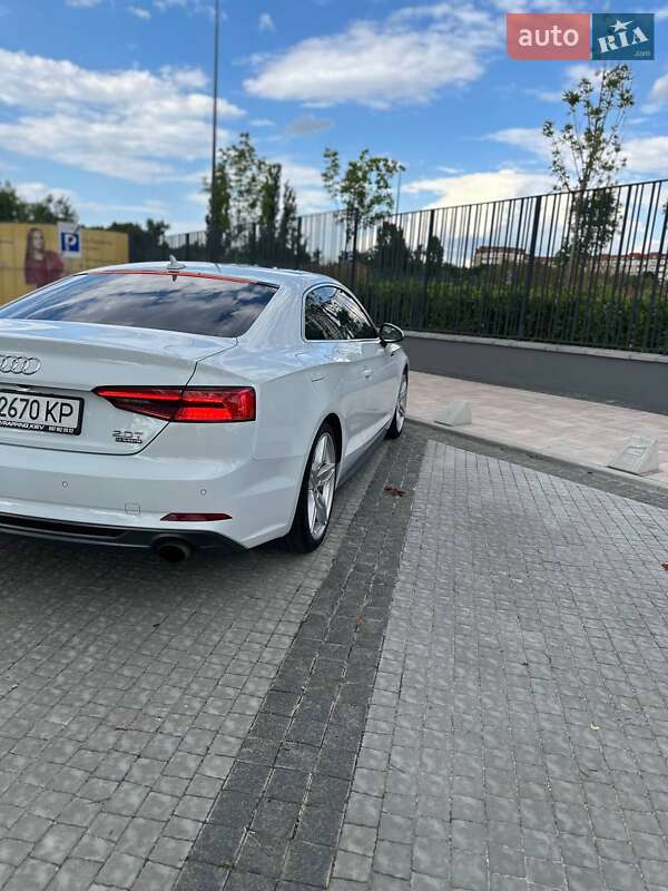 Купе Audi A5 2017 в Киеве