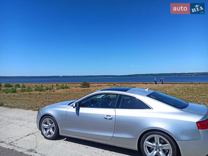 Купе Audi A5 2012 в Києві