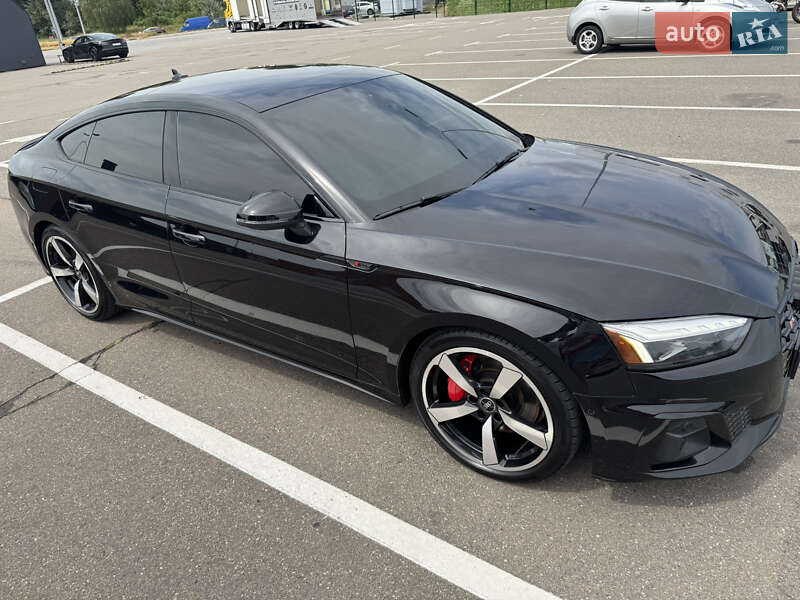 Лифтбек Audi A5 2022 в Киеве