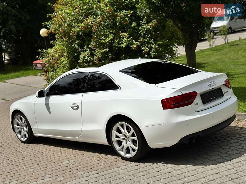 Купе Audi A5 2011 в Львове