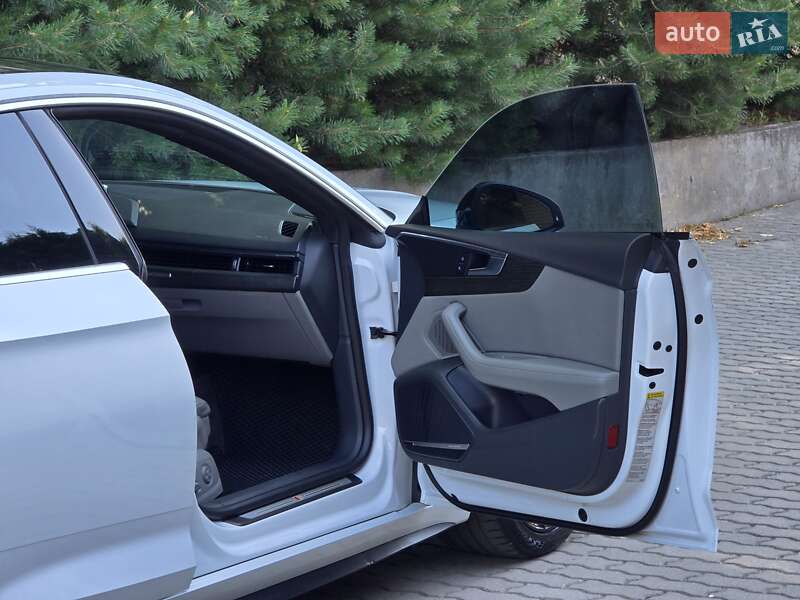 Купе Audi A5 2017 в Хмельницькому