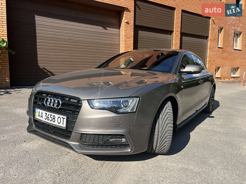 Купе Audi A5 2015 в 