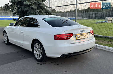 Купе Audi A5 2010 в 
