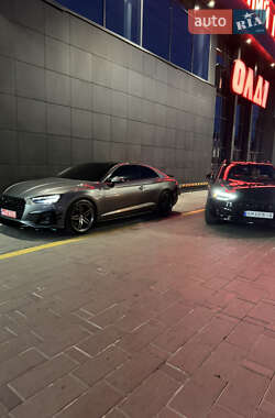 Купе Audi A5 2017 в 