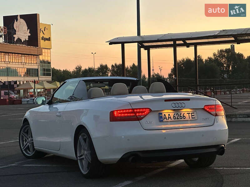 Кабриолет Audi A5 2010 в Киеве