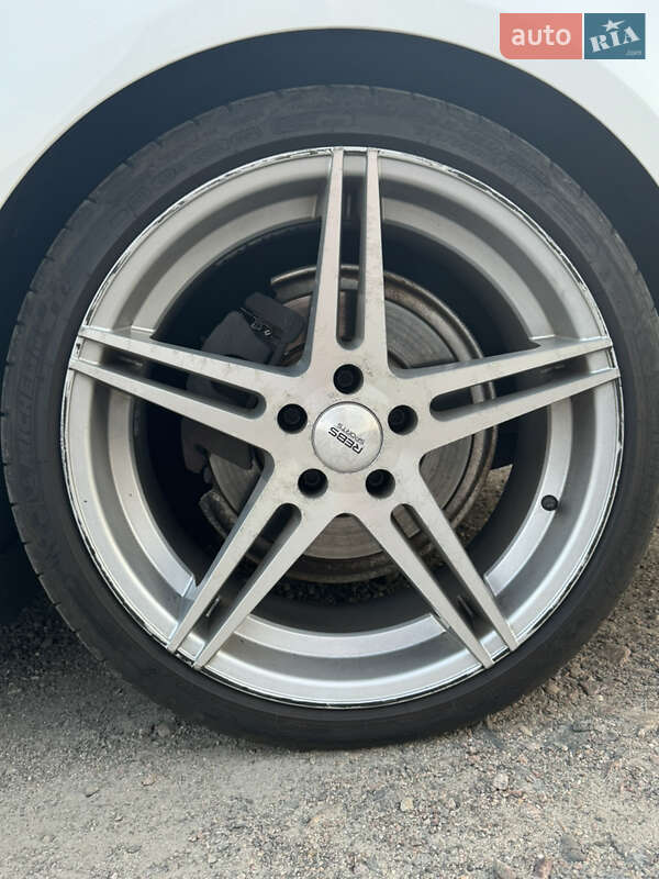 Кабриолет Audi A5 2010 в Киеве
