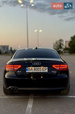 Купе Audi A5 2010 в 