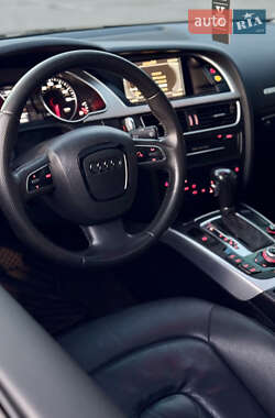 Купе Audi A5 2010 в 