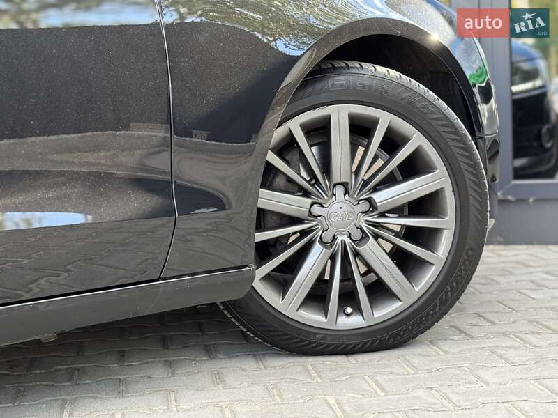 Кабриолет Audi A5 2011 в Киеве