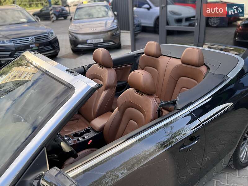 Кабриолет Audi A5 2011 в Киеве