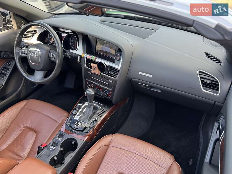 Кабриолет Audi A5 2011 в Киеве
