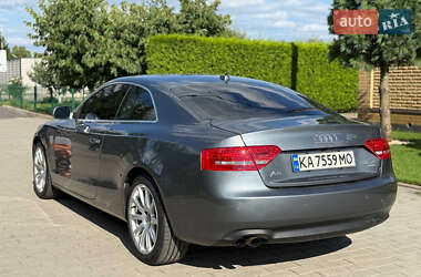Купе Audi A5 2011 в 