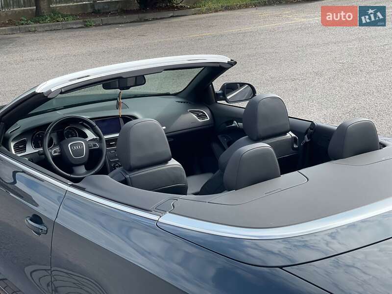 Кабриолет Audi A5 2010 в Ужгороде