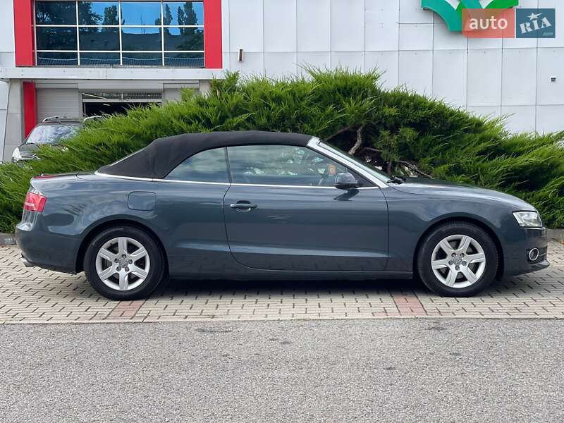 Кабриолет Audi A5 2010 в Ужгороде