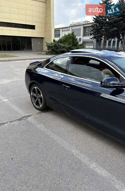 Купе Audi A5 2011 в 