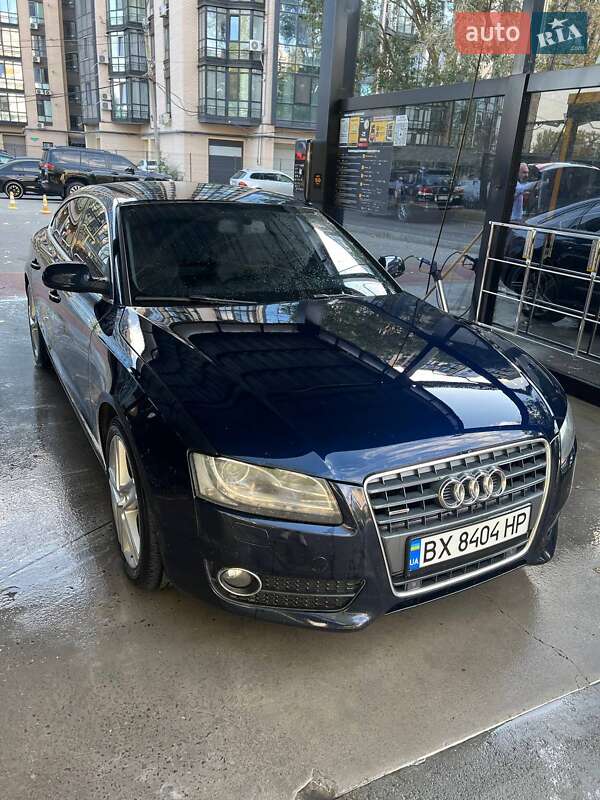 Купе Audi A5 2010 в Днепре