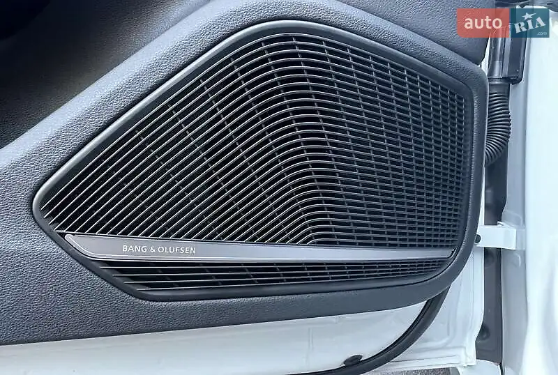 Audi A5 2018 VIN WAUFNCF53KA018986 фото оголошення 16 з 75