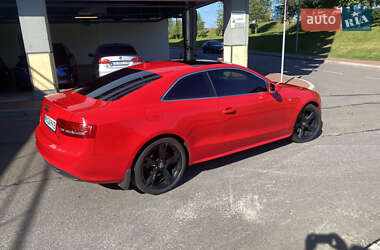Купе Audi A5 2011 в 