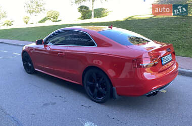 Купе Audi A5 2011 в 