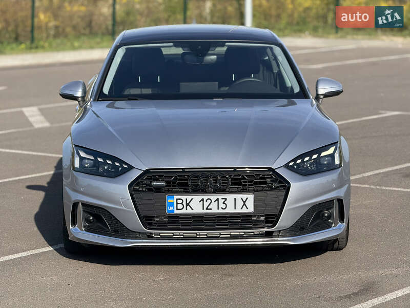Лифтбек Audi A5 2023 в 