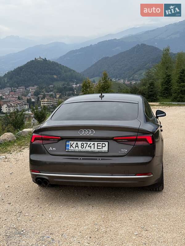 Купе Audi A5 2017 в Киеве