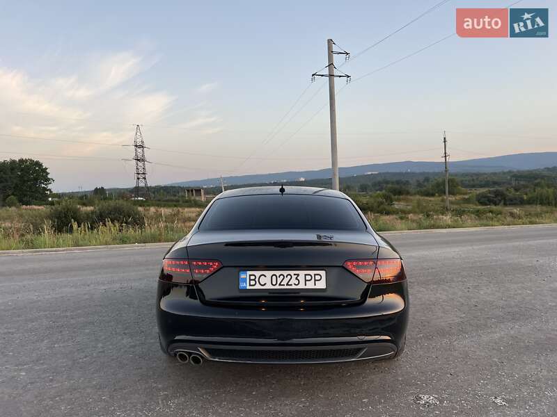 Купе Audi A5 2010 в Львове