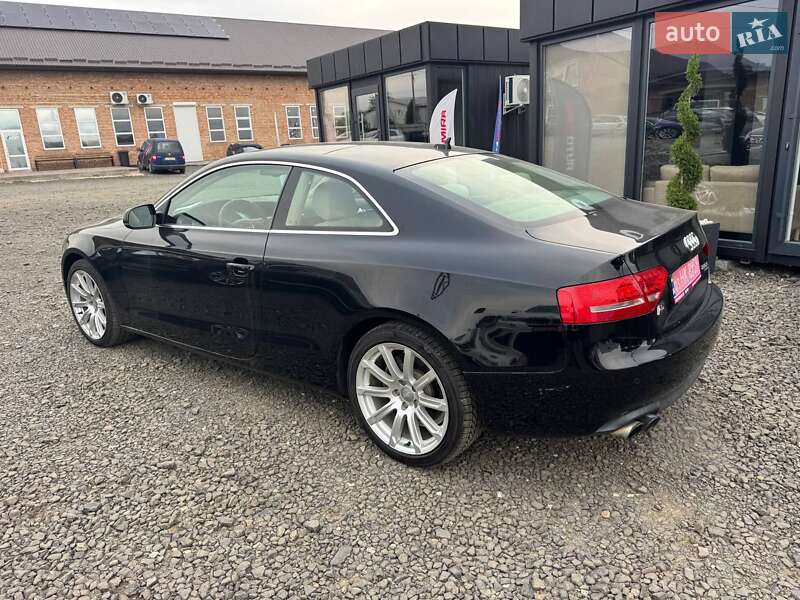 Купе Audi A5 2011 в Луцке