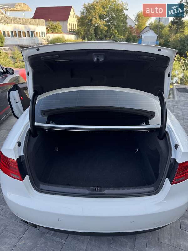 Купе Audi A5 2013 в Киеве фото 21 Купе Audi A5 2013 в Киеве